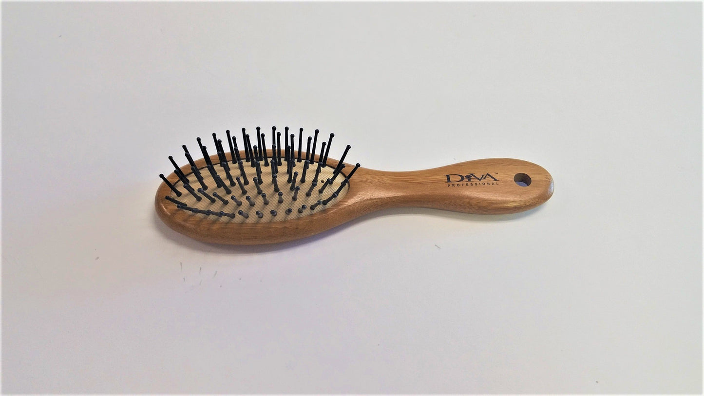 Small Bamboo Oval Cushion Brush w/Pin BM002P