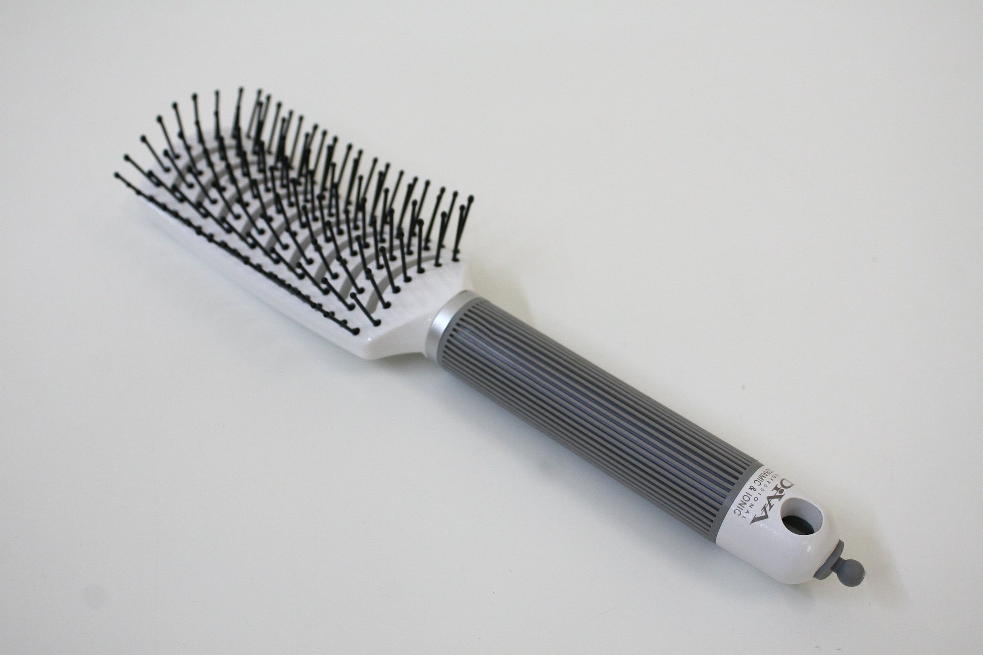 Ceramic Ionic Vent Brush CI35